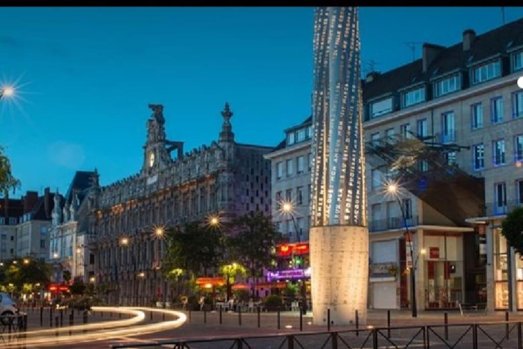 Fadil Appartement Valenciennes Buitenkant foto