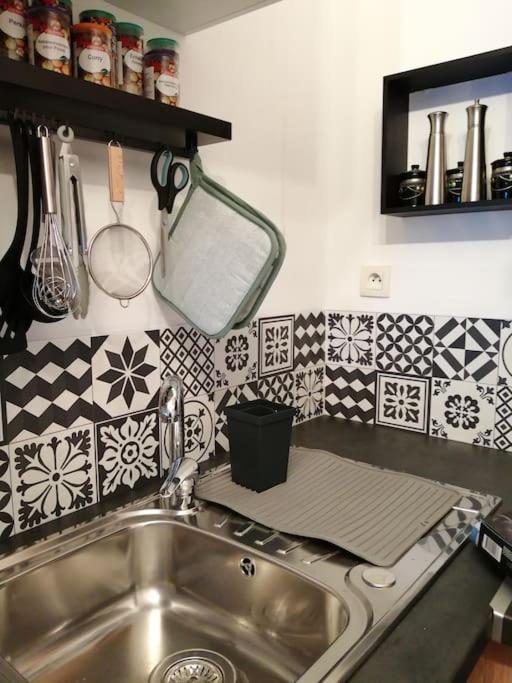 Fadil Appartement Valenciennes Buitenkant foto