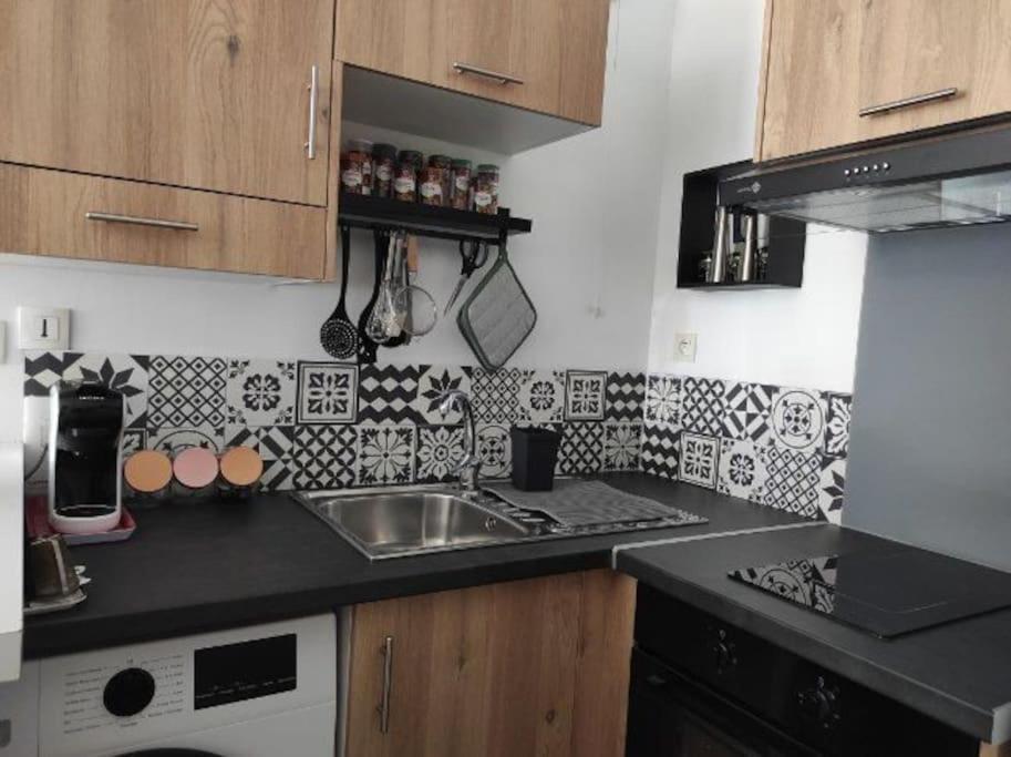 Fadil Appartement Valenciennes Buitenkant foto